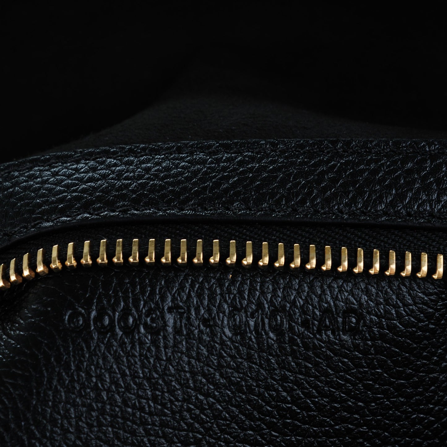 Pebbled Calfskin Large Jennifer Black