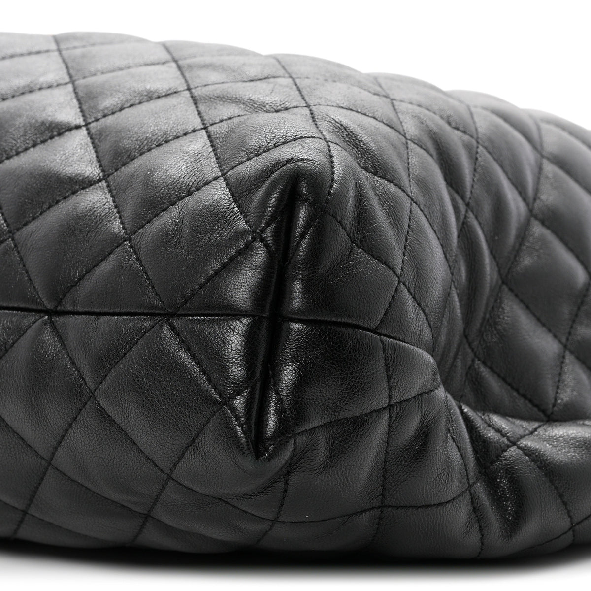Saint Laurent Lambskin Quilted Maxi Icare Shopping Tote Black 11 of 11