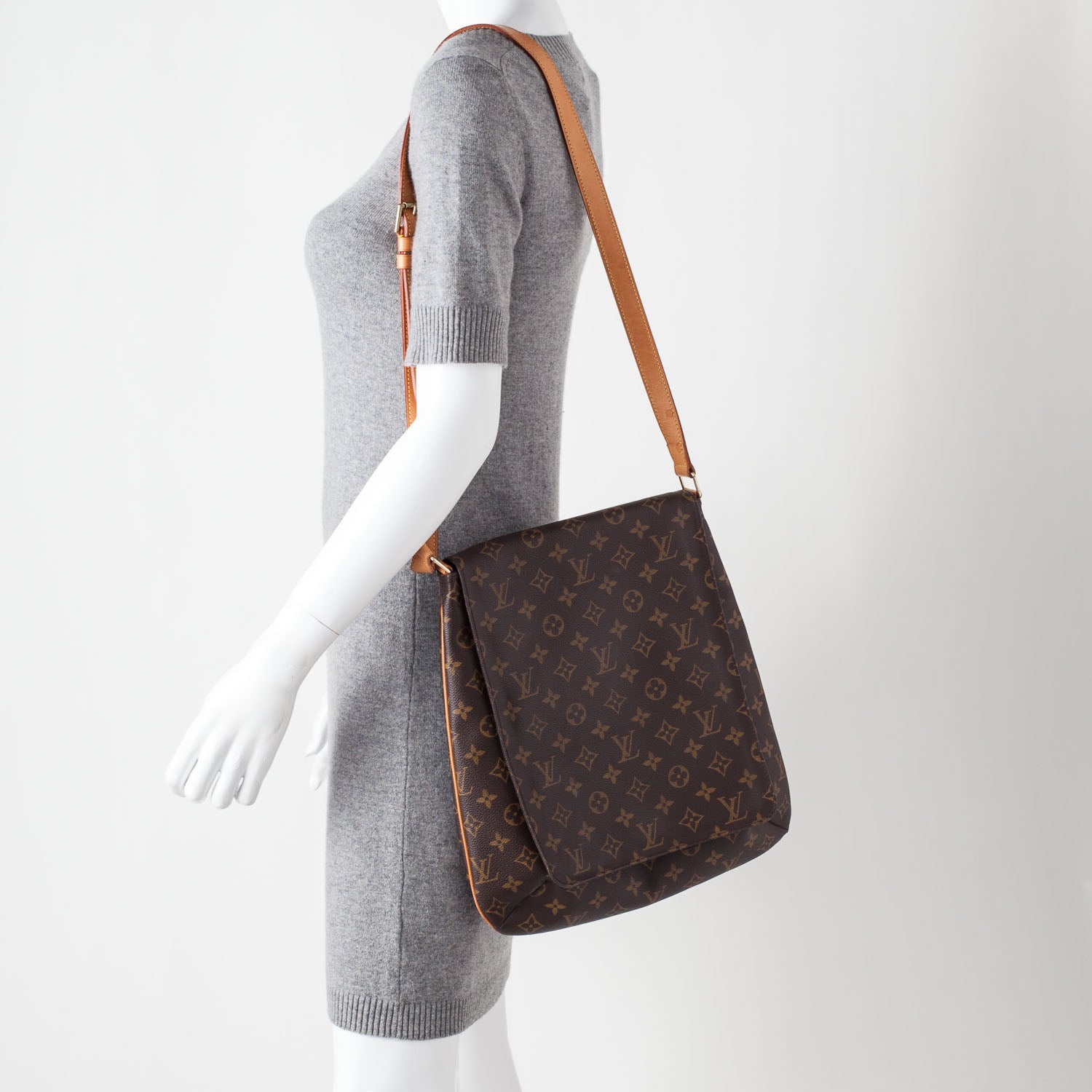 Louis Vuitton Monogram Musette GM 2 of 9