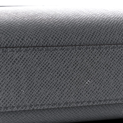 Louis Vuitton Taiga New Flap Messenger Gris 11 of 13