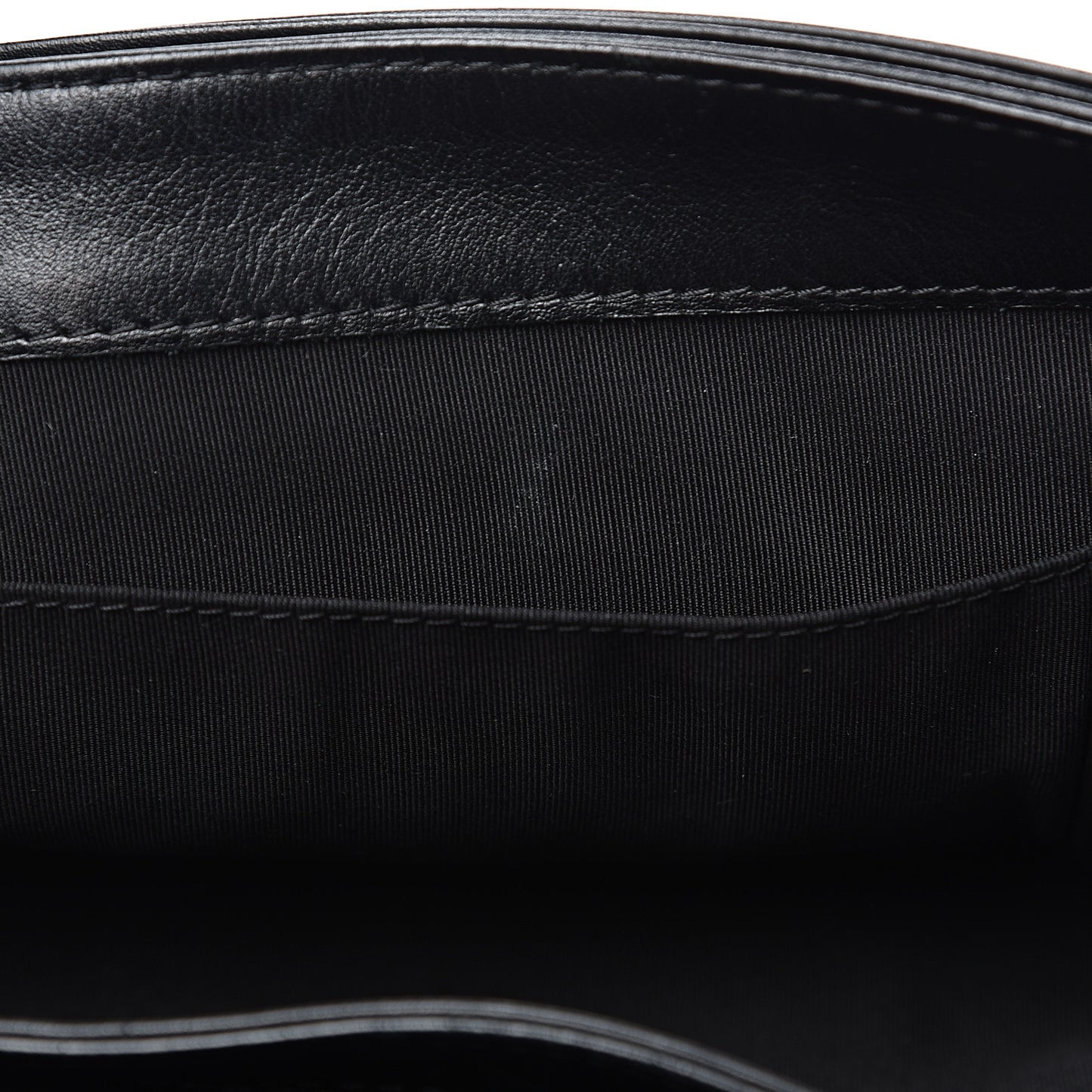 Calfskin Enchained XL Boy Flap Black
