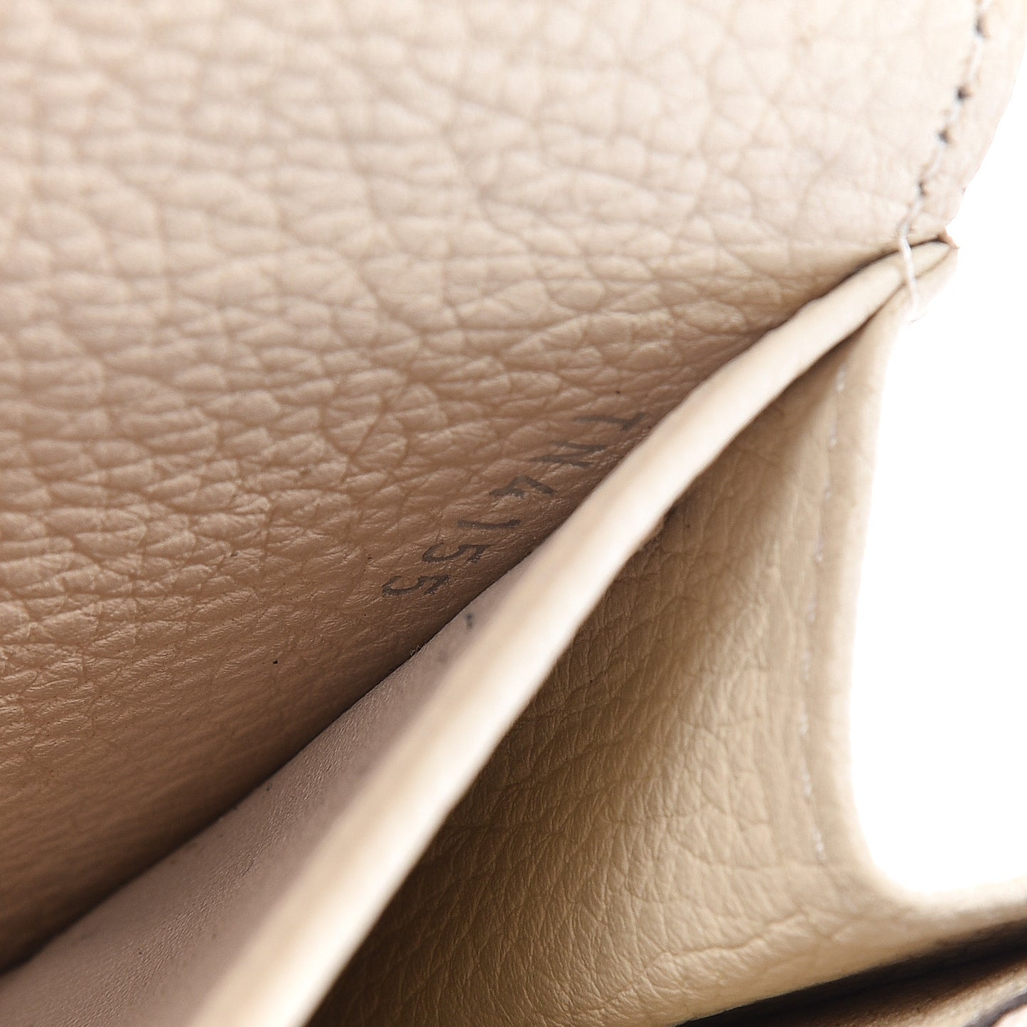 Mahina Iris Wallet NM Ivory