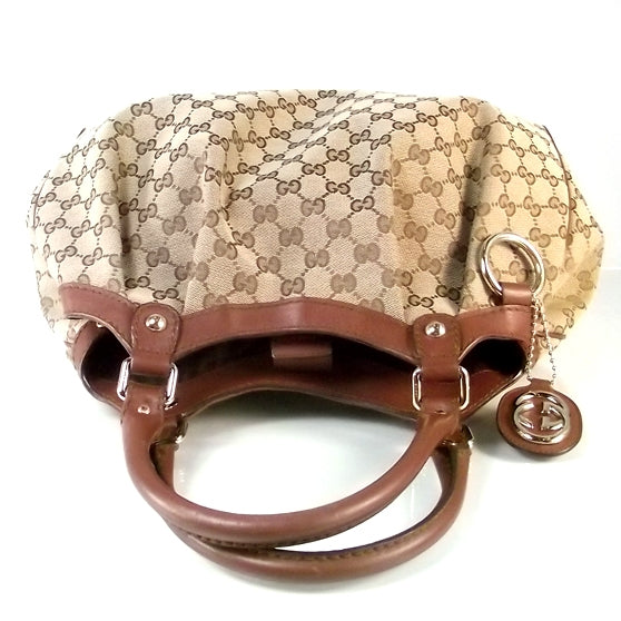 Gucci Monogram Medium Sukey 4 of 9