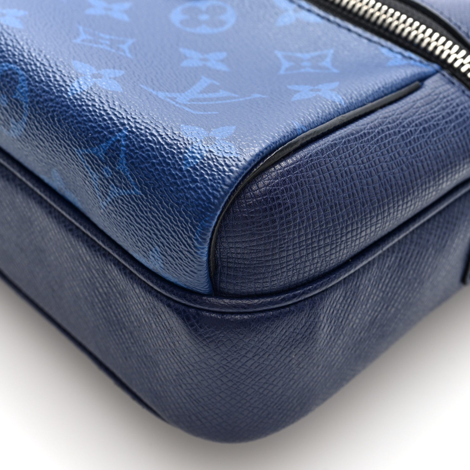 Louis Vuitton Taigarama Outdoor Messenger Cobalt 9 of 9