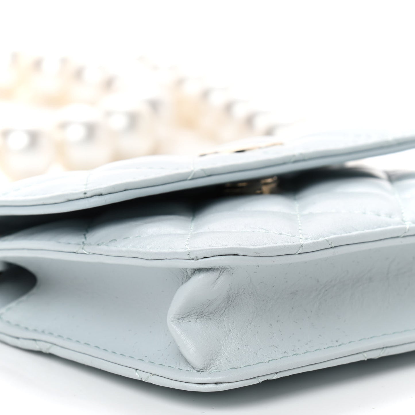 Calfskin Quilted Maxi Pearls Card Holder Flap With Chain Light Blue