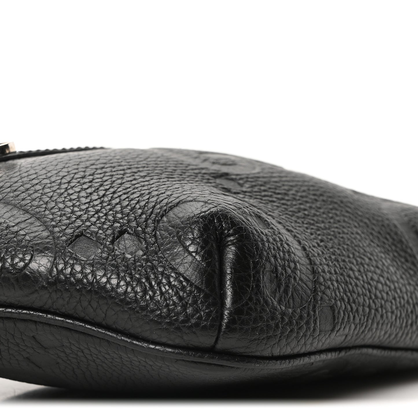 Piuma Calfskin Jumbo GG Embossed Small Belt Bag Black