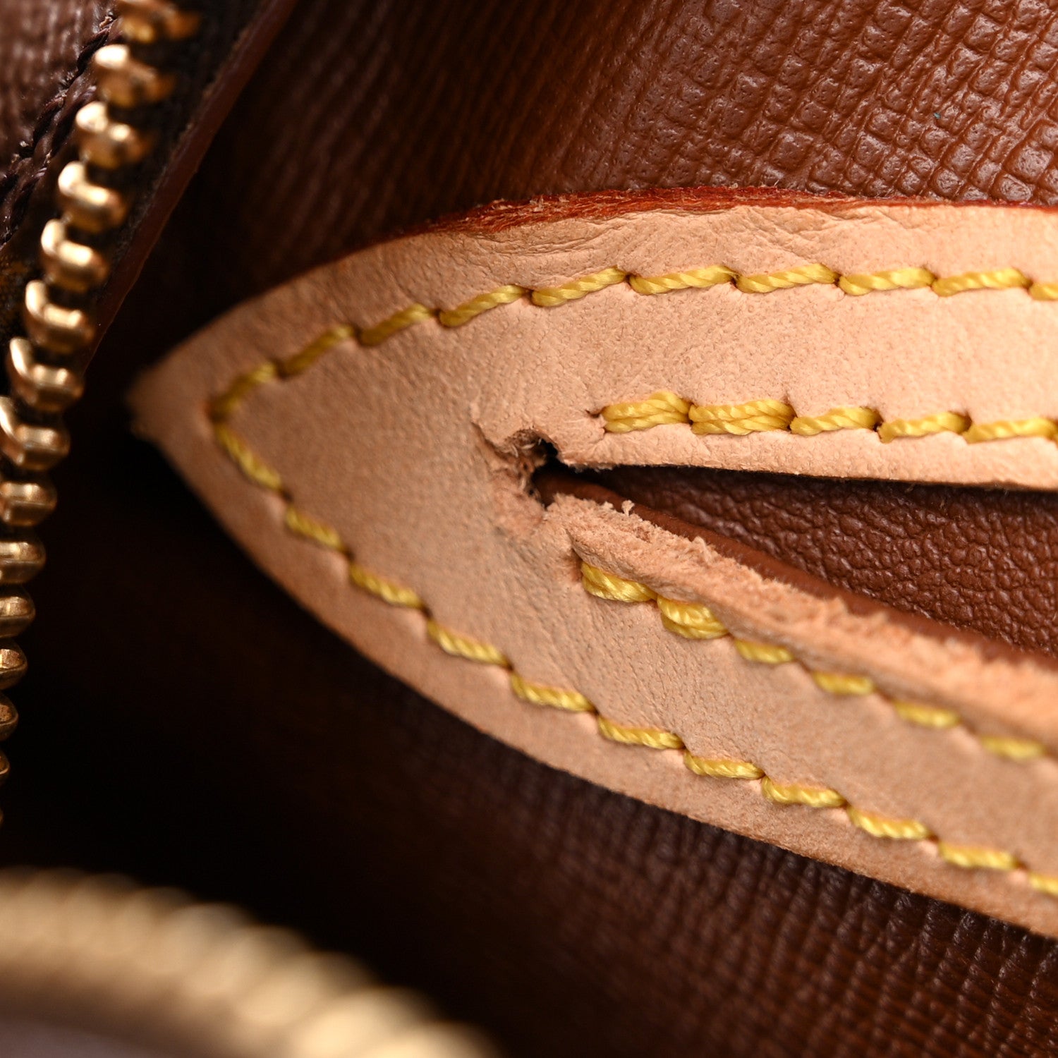 Louis Vuitton LOUIS VUITTON Monogram Blois 8 of 12