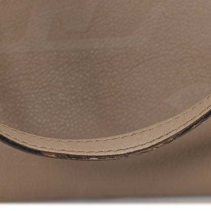Louis Vuitton Empreinte Monogram Giant Onthego MM Tourterelle 10 of 10