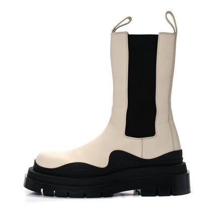 Bottega Veneta Calfskin The Tire Chelsea Boots 39 Sea Salt Black 1 of 14