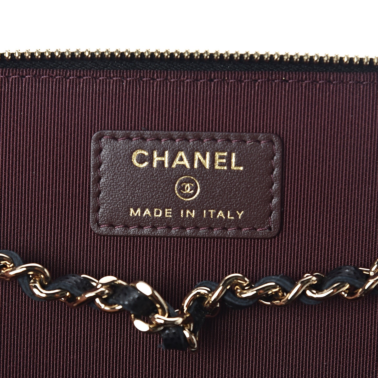 Caviar Quilted Small Vanity Case With Chain Black