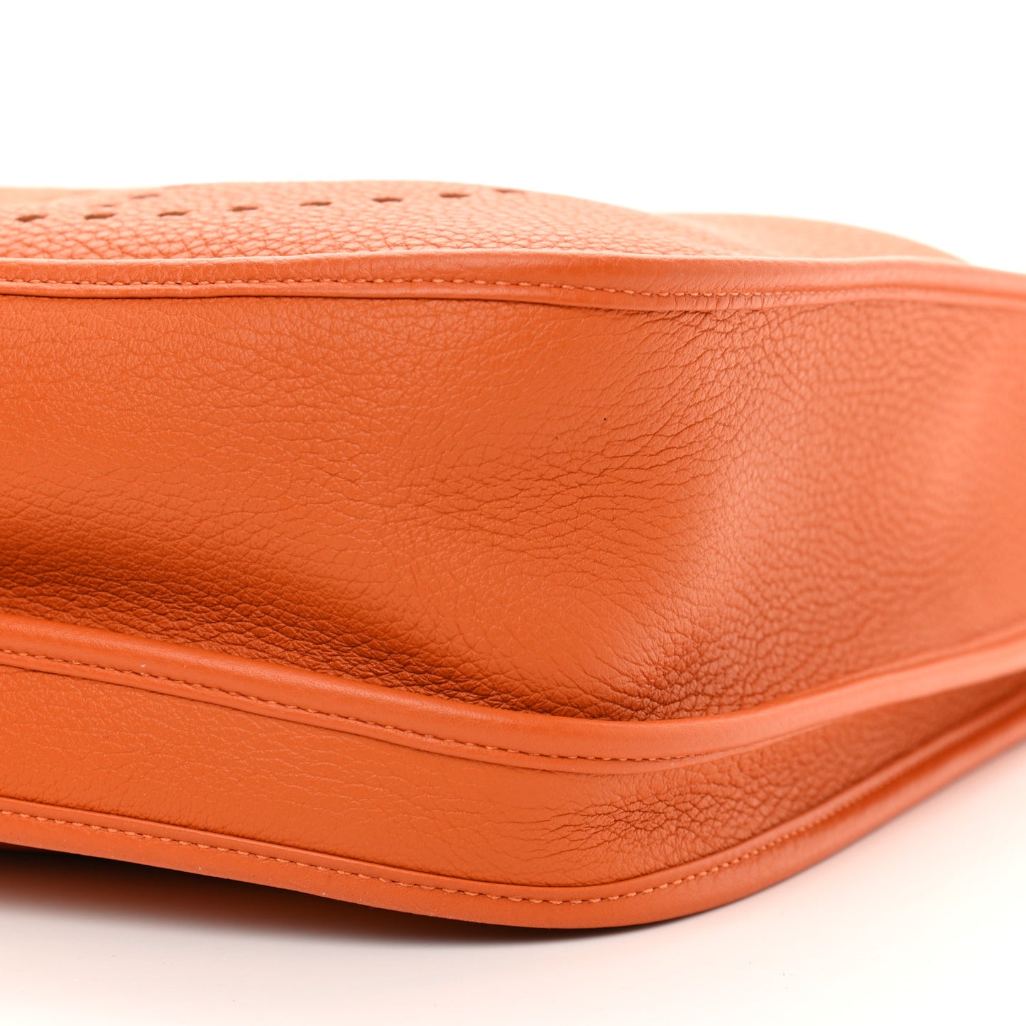 Taurillon Clemence Evelyne III GM Orange