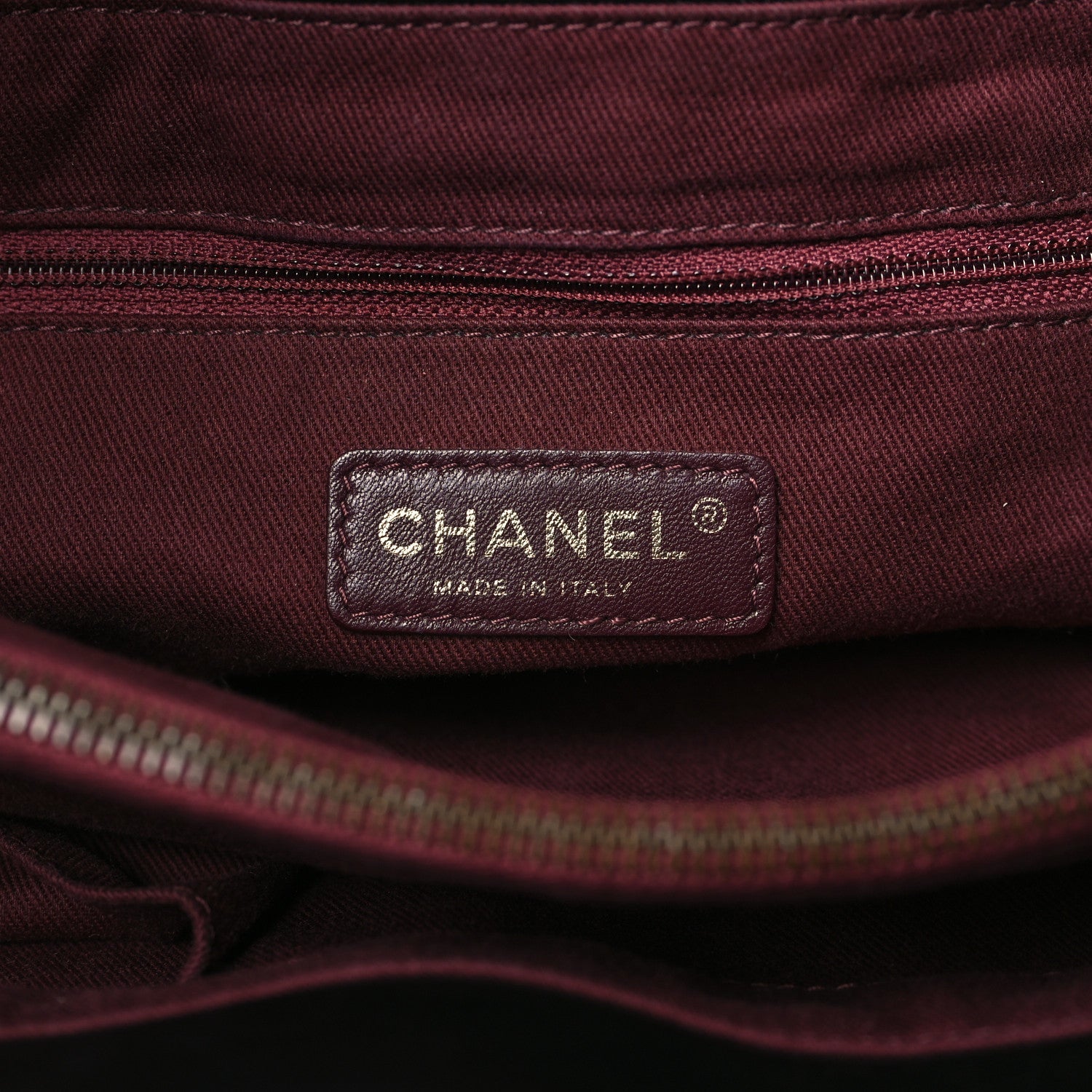 Chanel Glazed Calfskin Stingray Large Bindi CC Tote Black 6 of 11