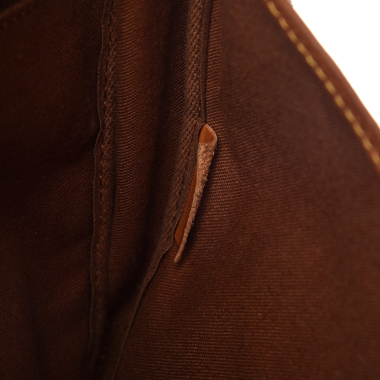 Monogram Saumur 43