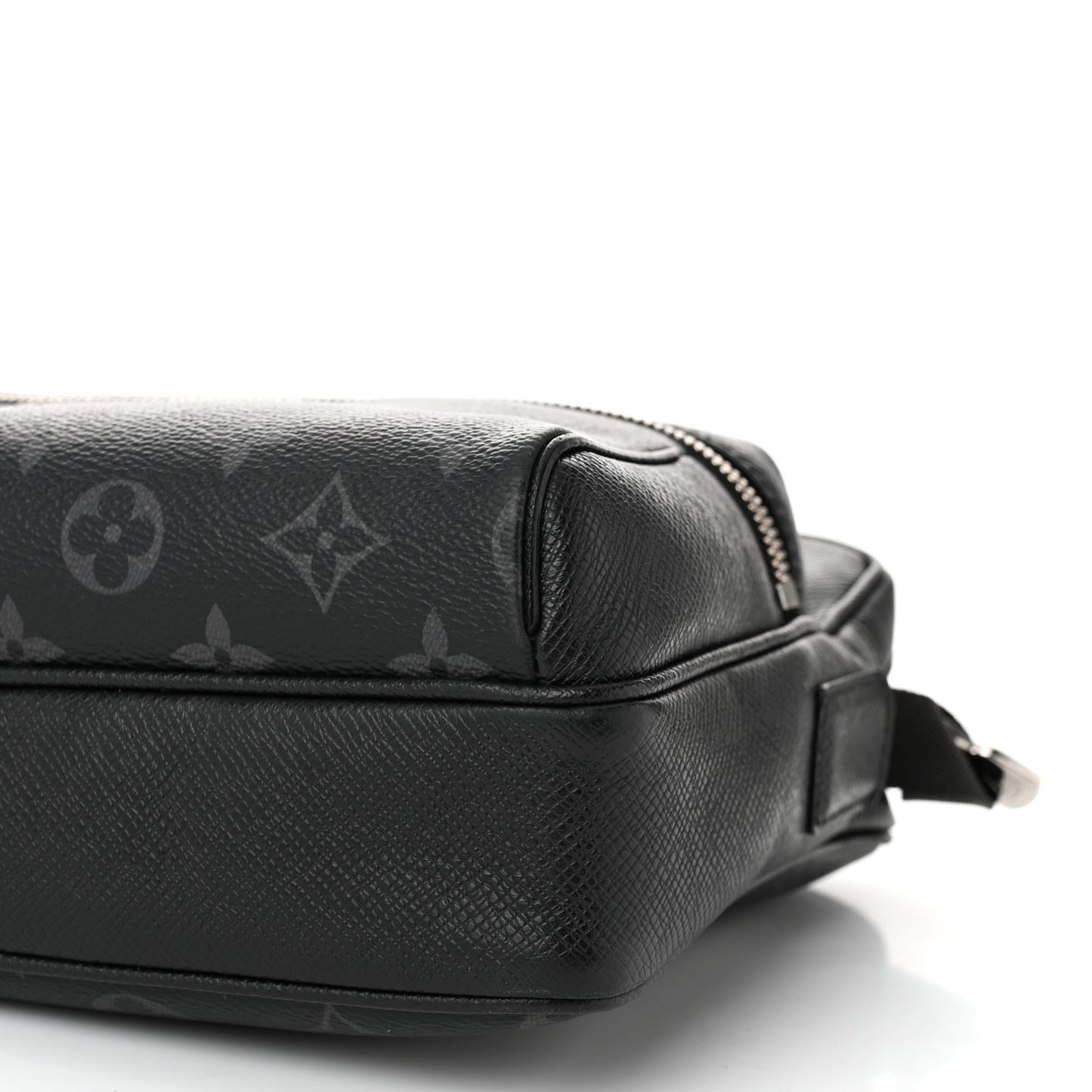 Taiga Monogram Eclipse Outdoor Messenger Black