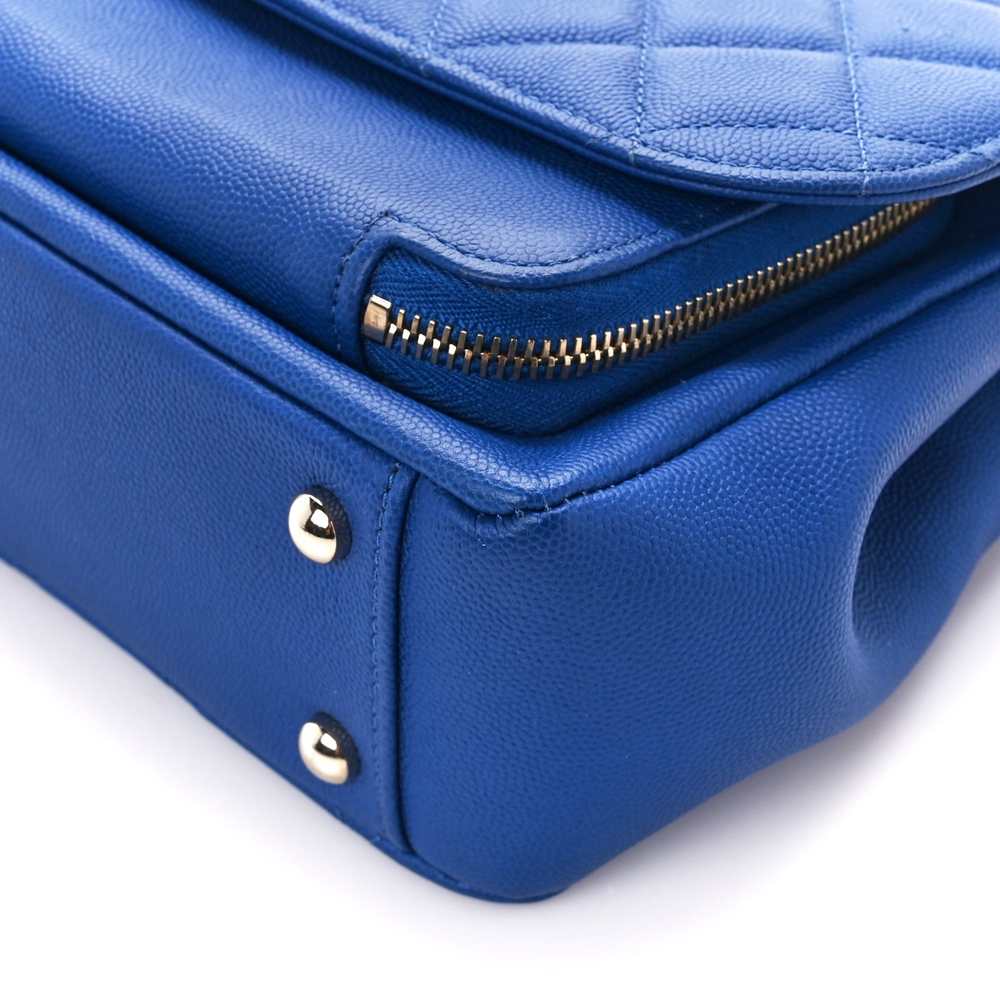Caviar Quilted Medium Business Affinity Flap Dark Blue