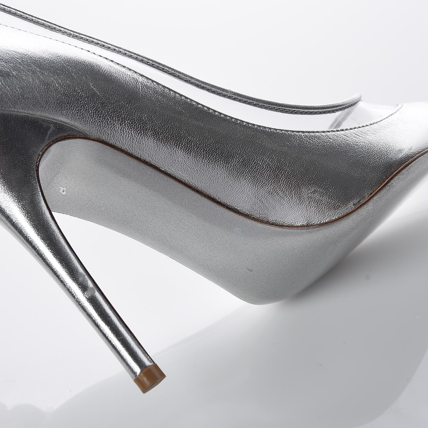 Valentino Garavani Metallic Nappa PVC Dollybow Pumps 39 Silver 17 of 18