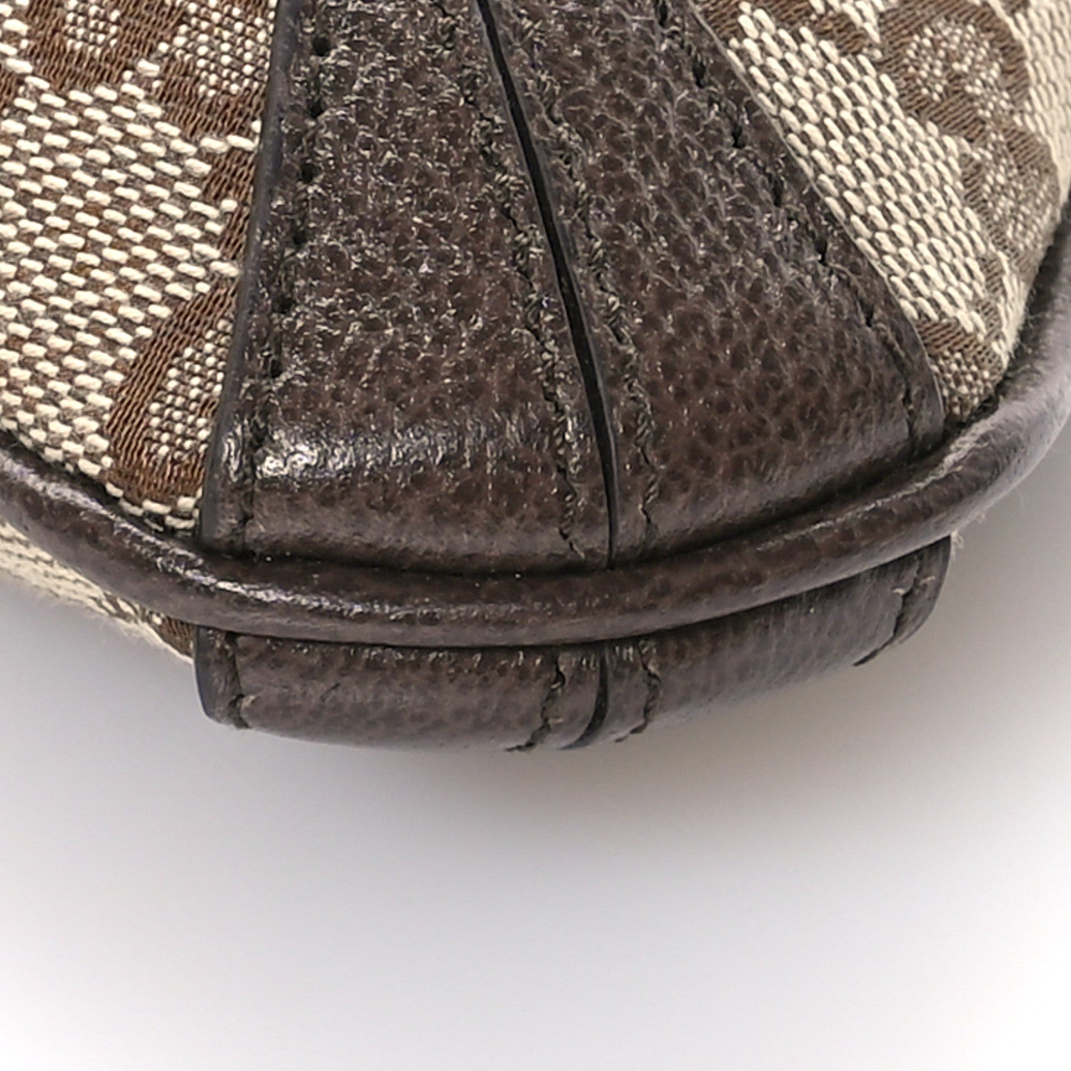Gucci Monogram Textured Dollar Calfskin Heavy Grosgrain Web Small Maxi Horsebit Chain Shoulder Bag Beige Ebony New Acero 10 of 10