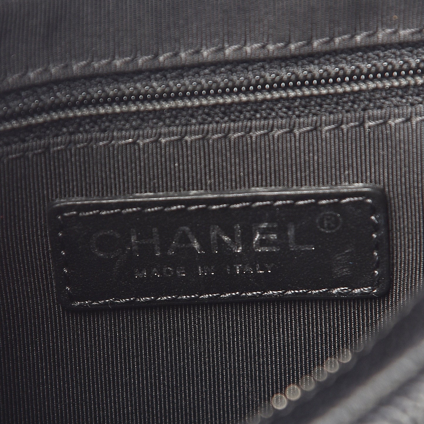 Caviar Quilted Medium Business Trip Camera Bag Black