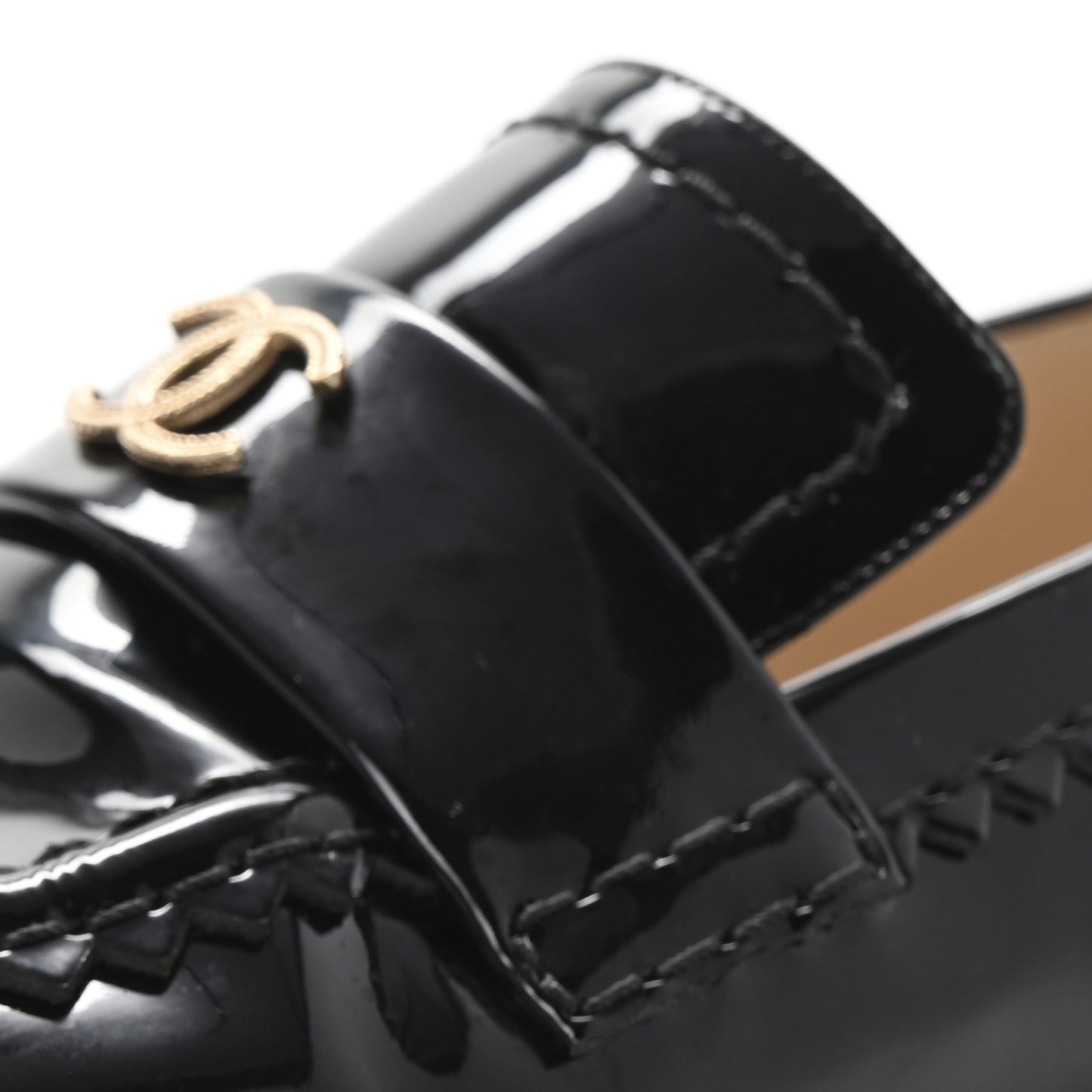 Patent Calfskin CC Mocassin Loafers 37.5 Black