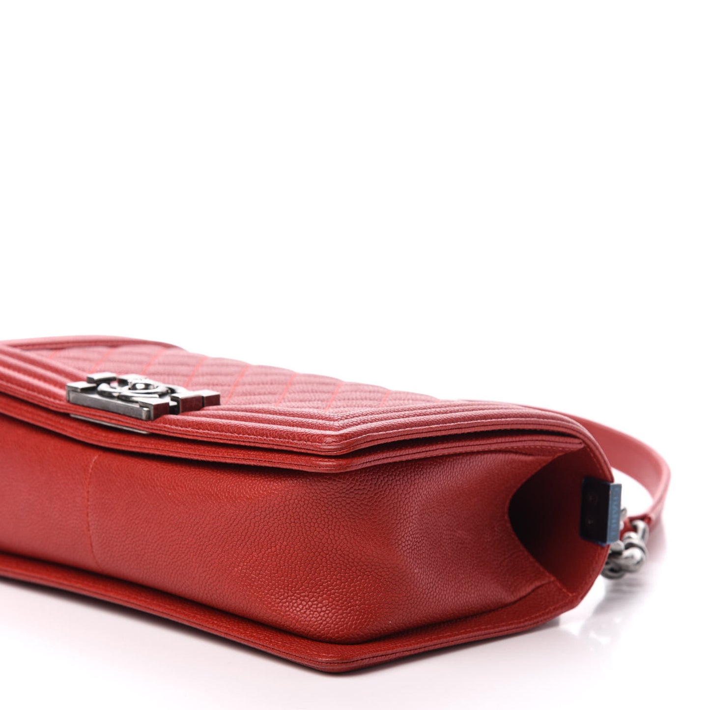 Caviar Quilted Medium Boy Flap Red
