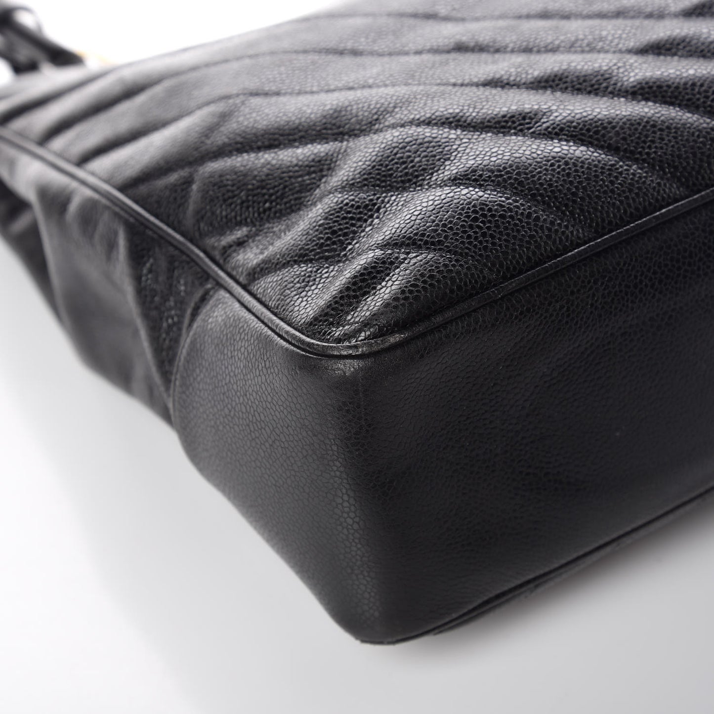 Caviar Chevron Quilted Shoulder Bag Black