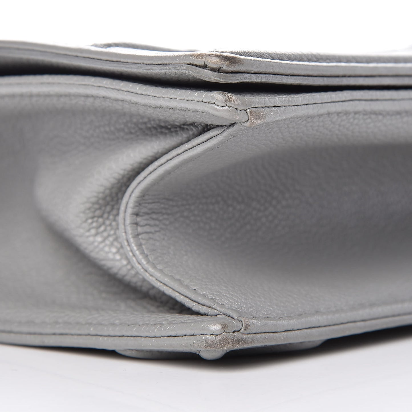 Grained Calfskin Medium Diorama Flap Bag Gris