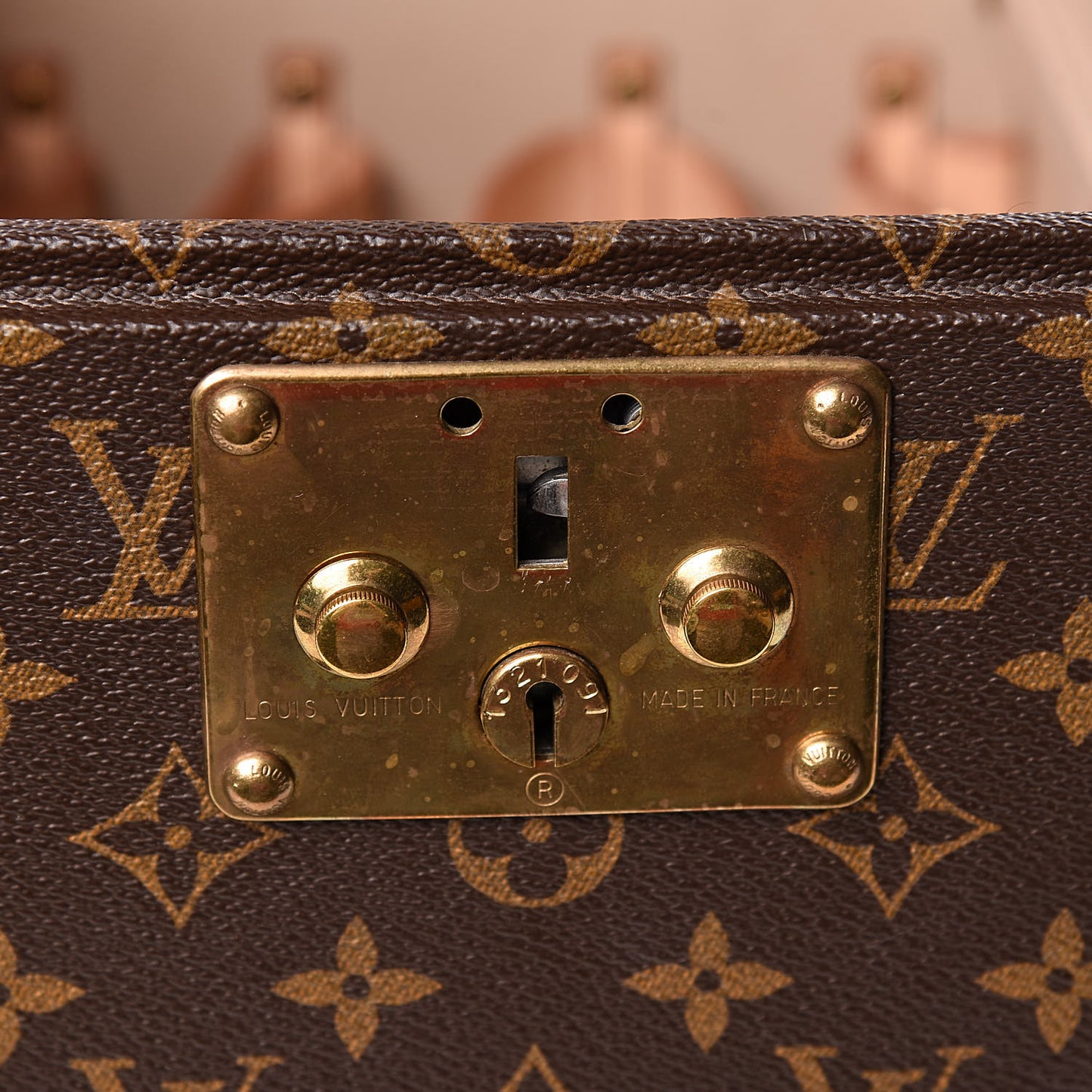 Monogram Boite Flacons Beauty Train Trunk Case