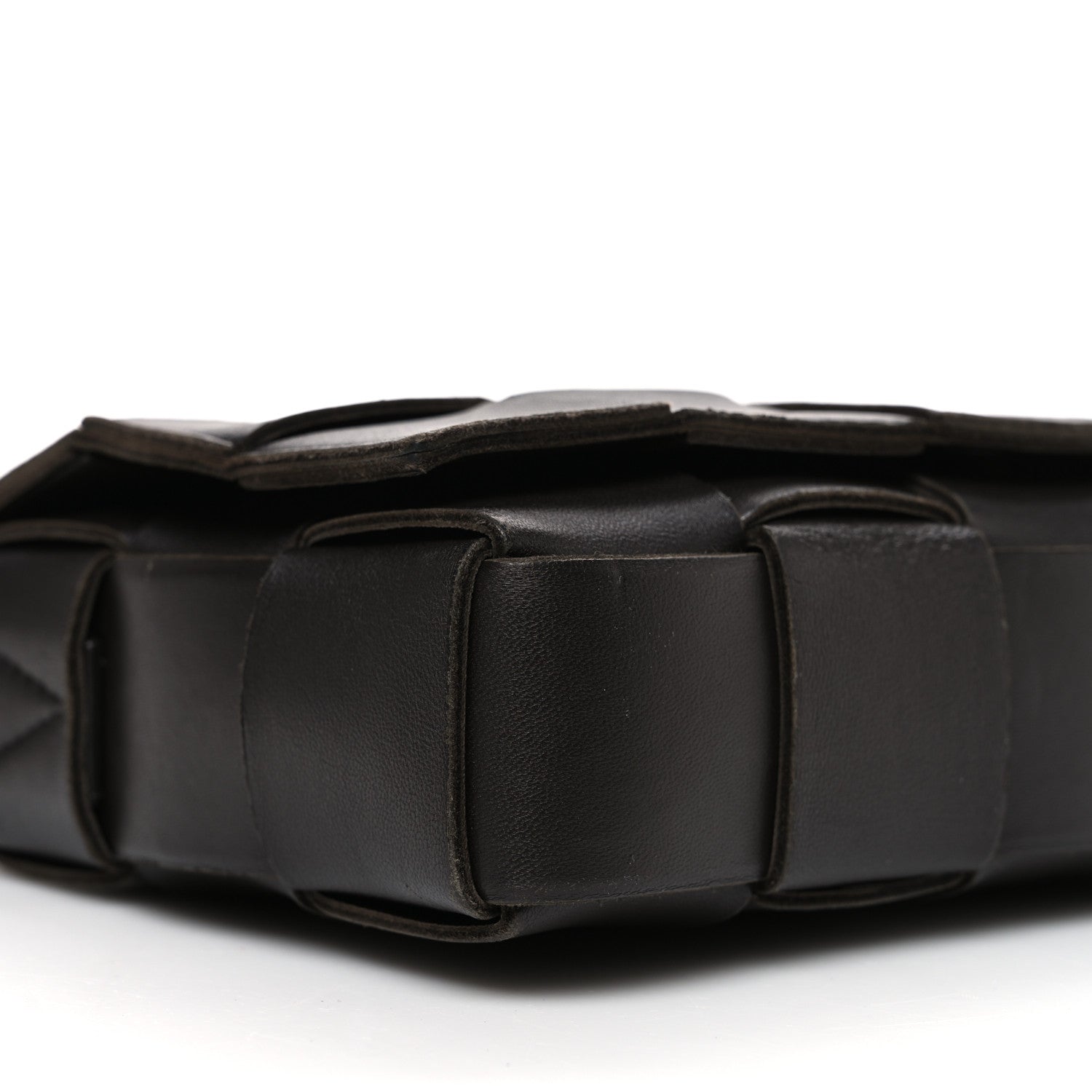 Bottega Veneta Lambskin Maxi Intrecciato Cassette Crossbody Bag Fondant 10 of 12