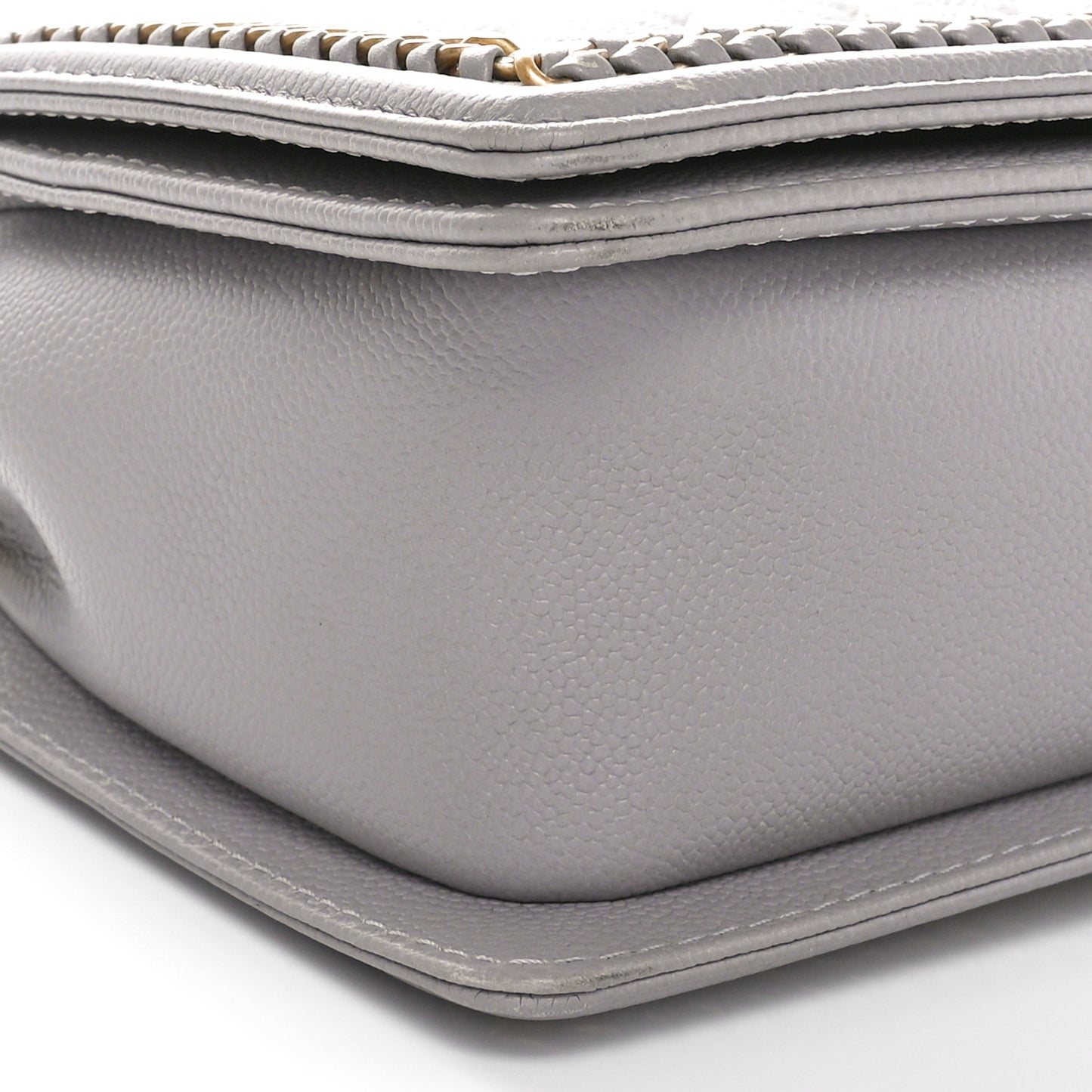 Caviar Quilted Chain Around Medium Boy Flap Grey