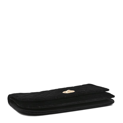 Chanel Velvet Quilted CC Pearl Clutch Black 4 of 10