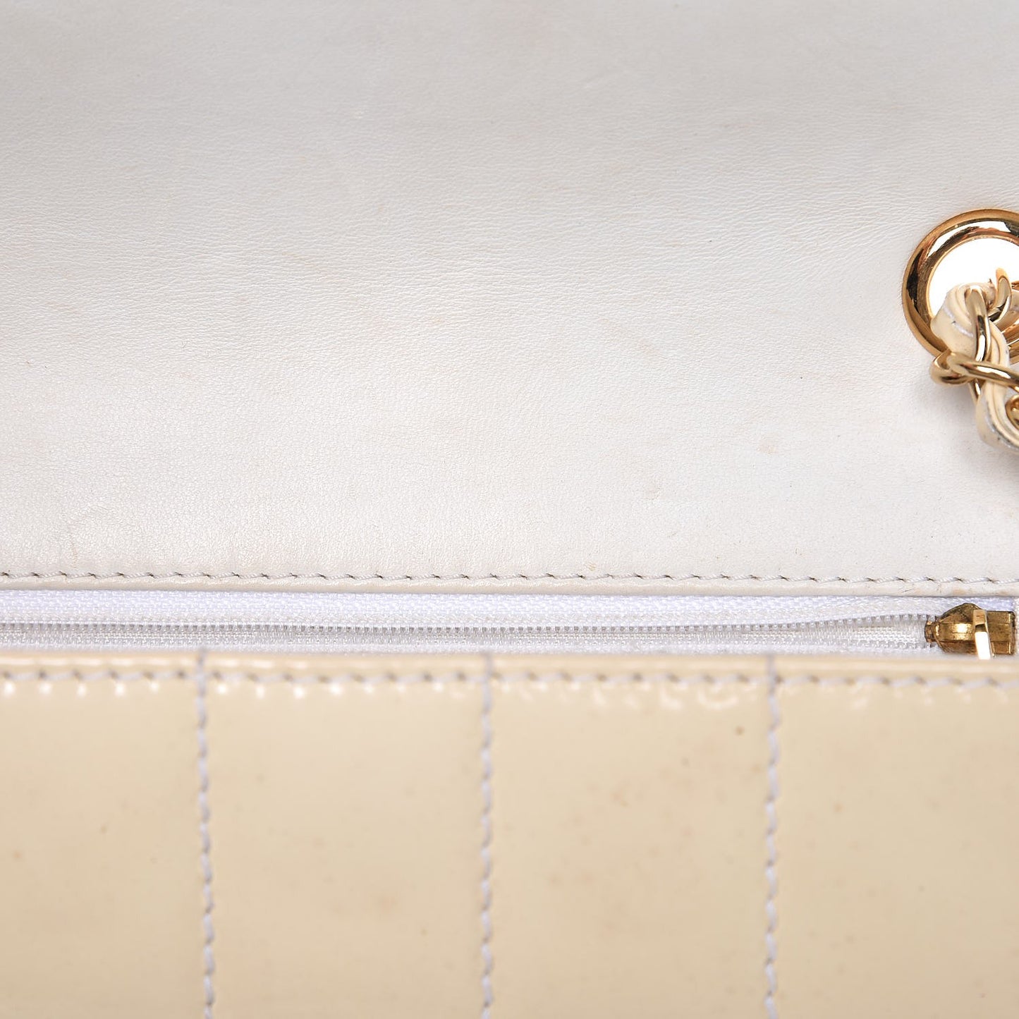 Patent Small Chocolate Bar Flap White