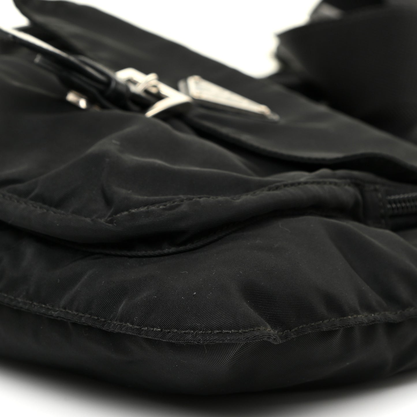 Nylon Tessuto Vela Messenger Bag Black