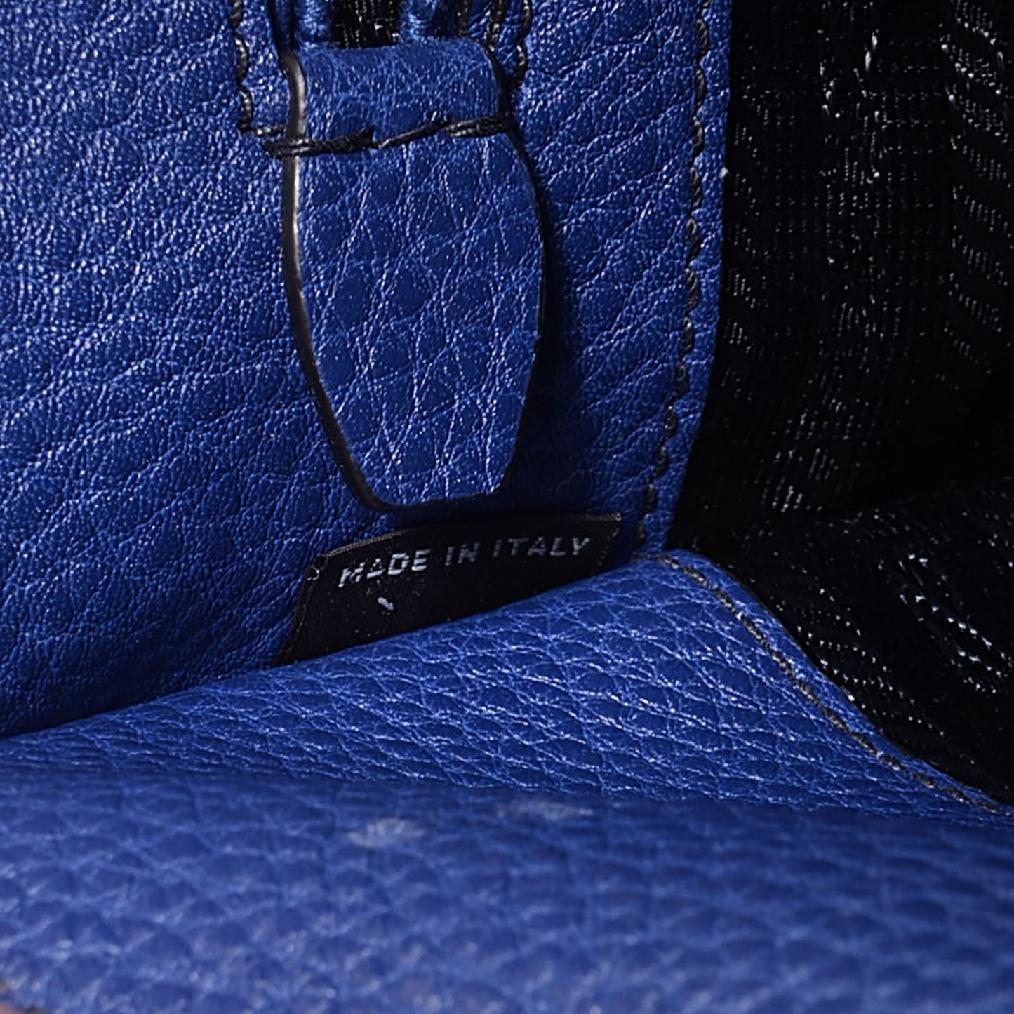 Vitello Daino Medium Satchel Inchiostro