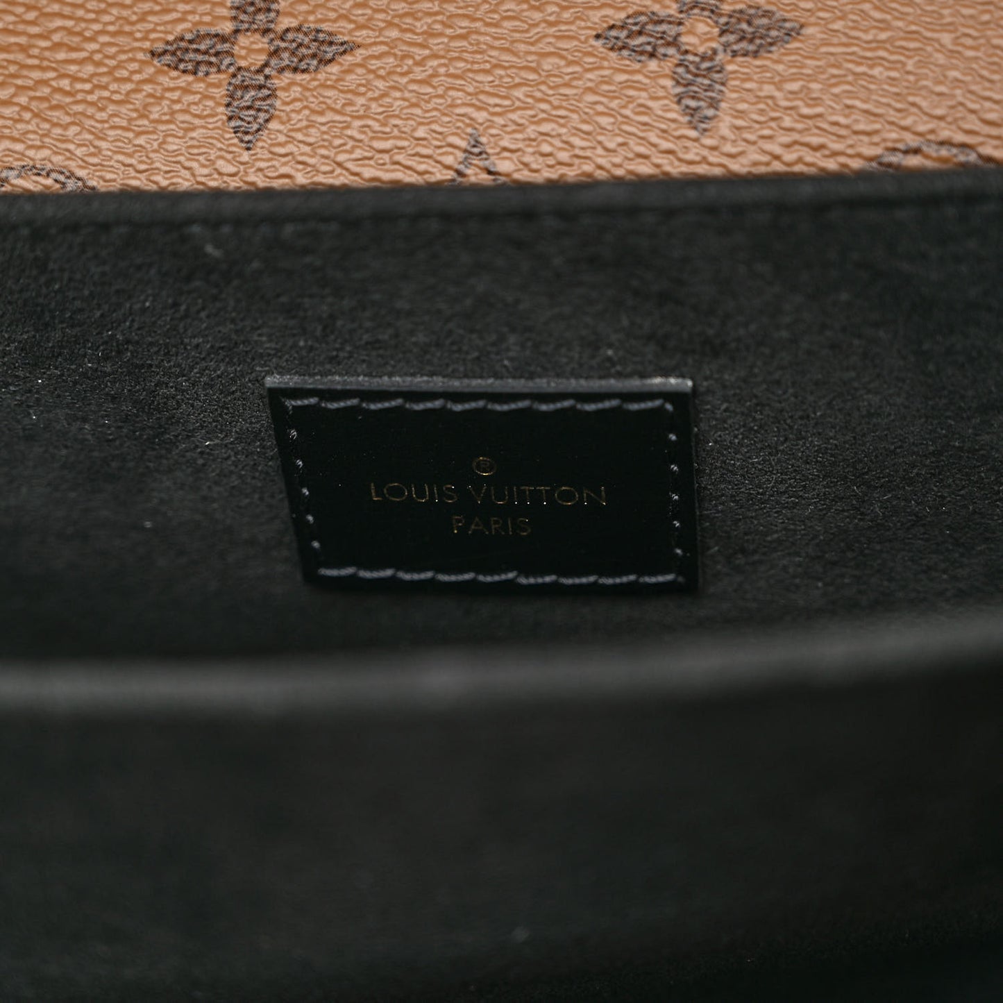 Reverse Monogram Pochette Metis