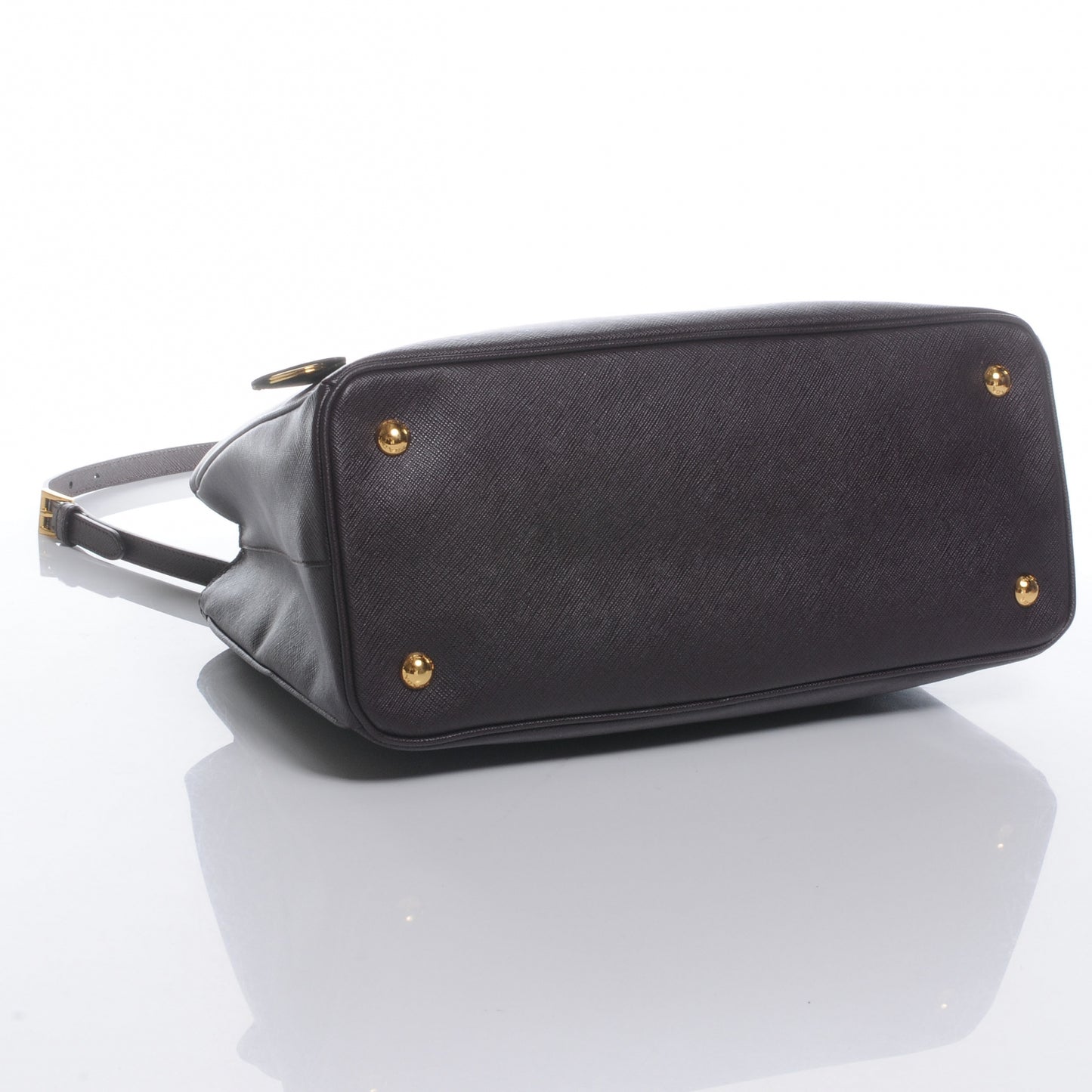 Saffiano Lux Medium Tote Bordeaux
