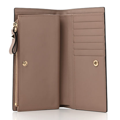 Valentino Garavani Calfskin Rockstud Continental Wallet Poudre 5 of 8