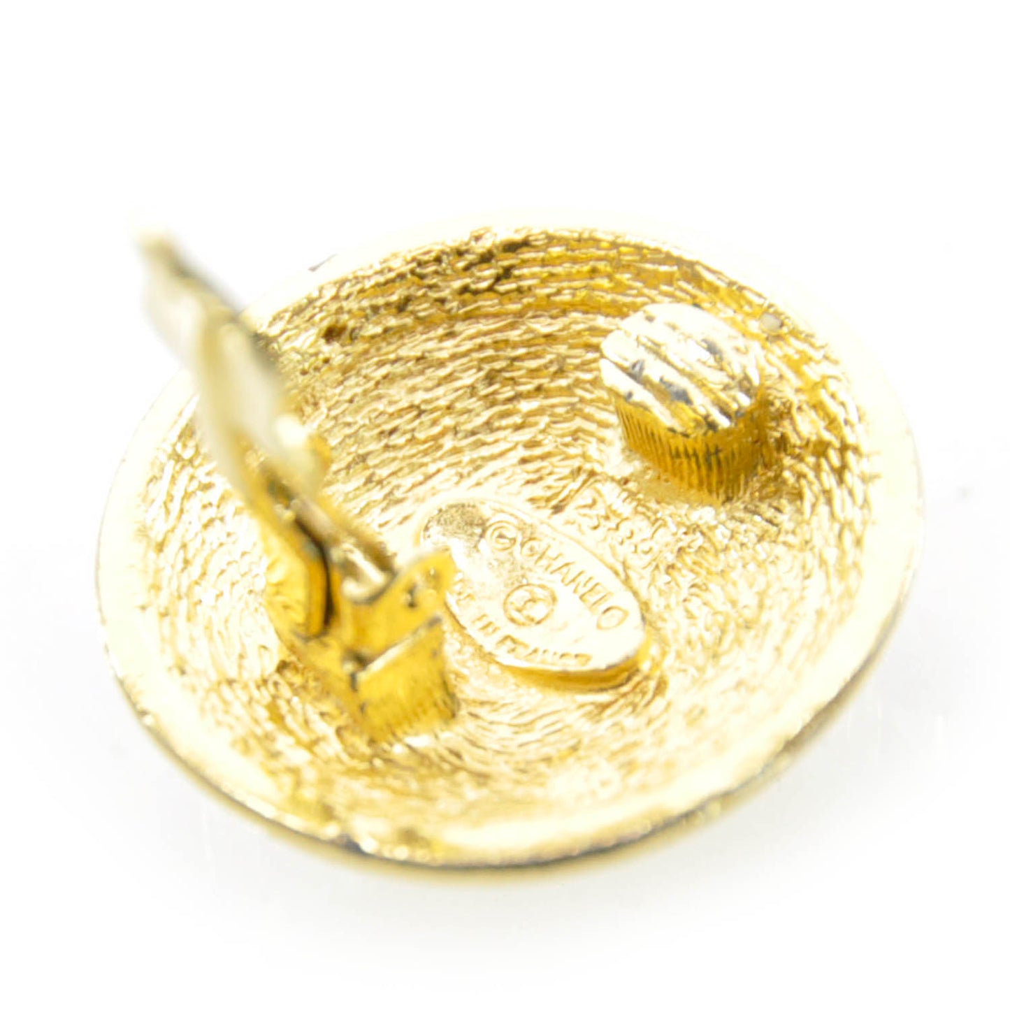 Round Quilted CC Clip On Earrings Gold