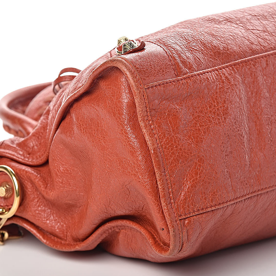 Agneau Giant 12 Gold Hardware City Rouge Ambre