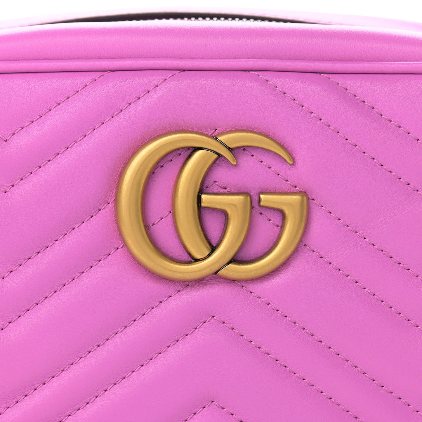 Calfskin Matelasse Small GG Marmont Chain Shoulder Bag Candy Mousse