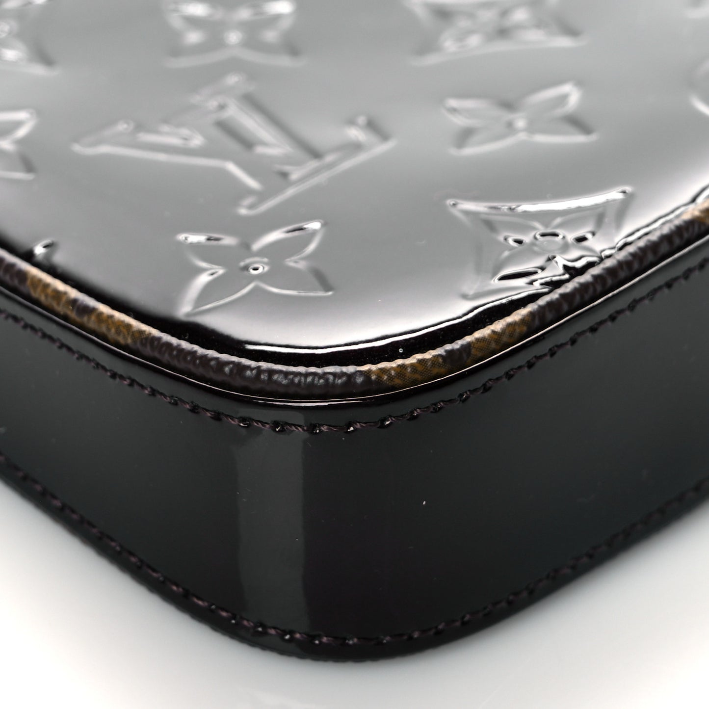 Vernis Monogram Mini Pochette Accessories Amarante