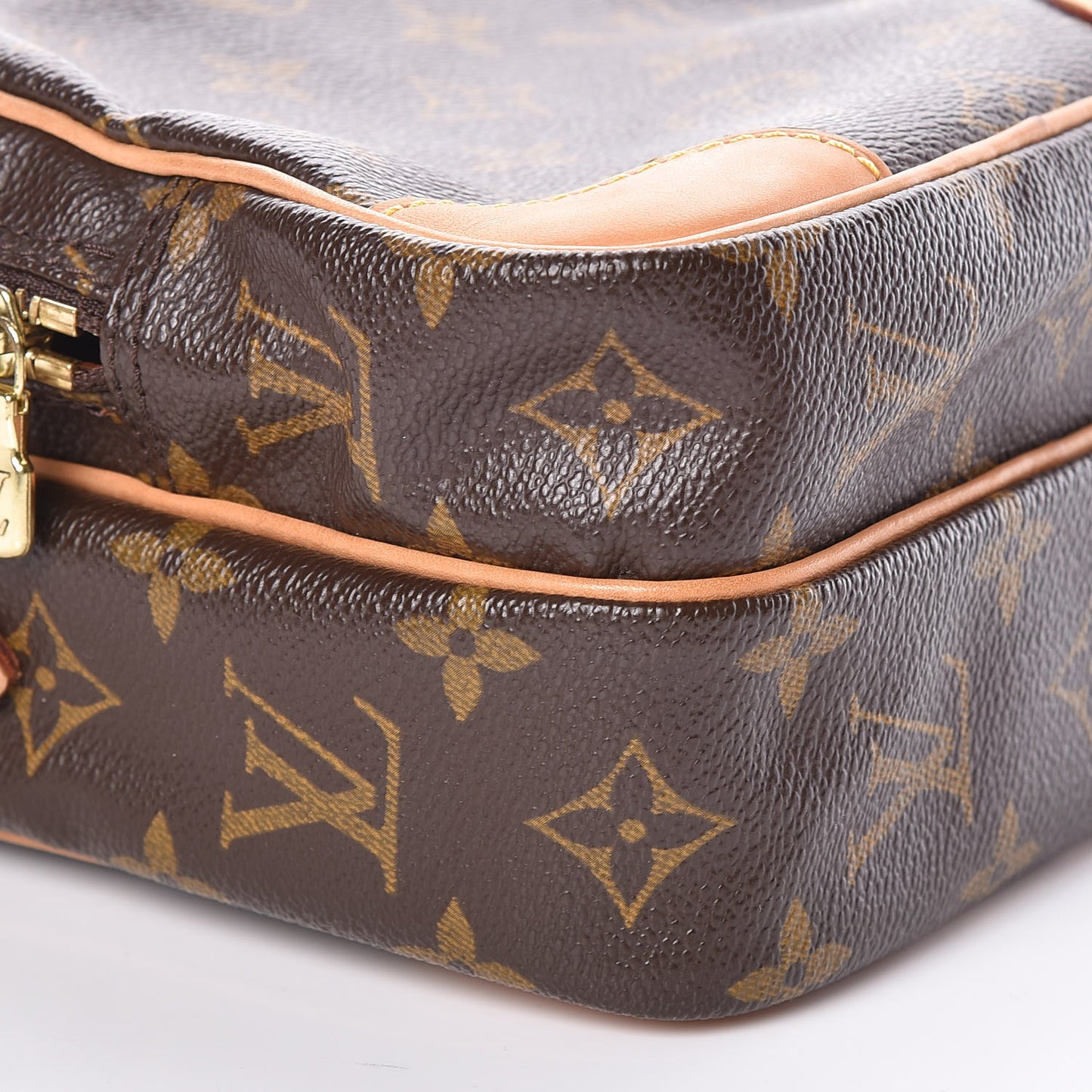 Monogram Amazone