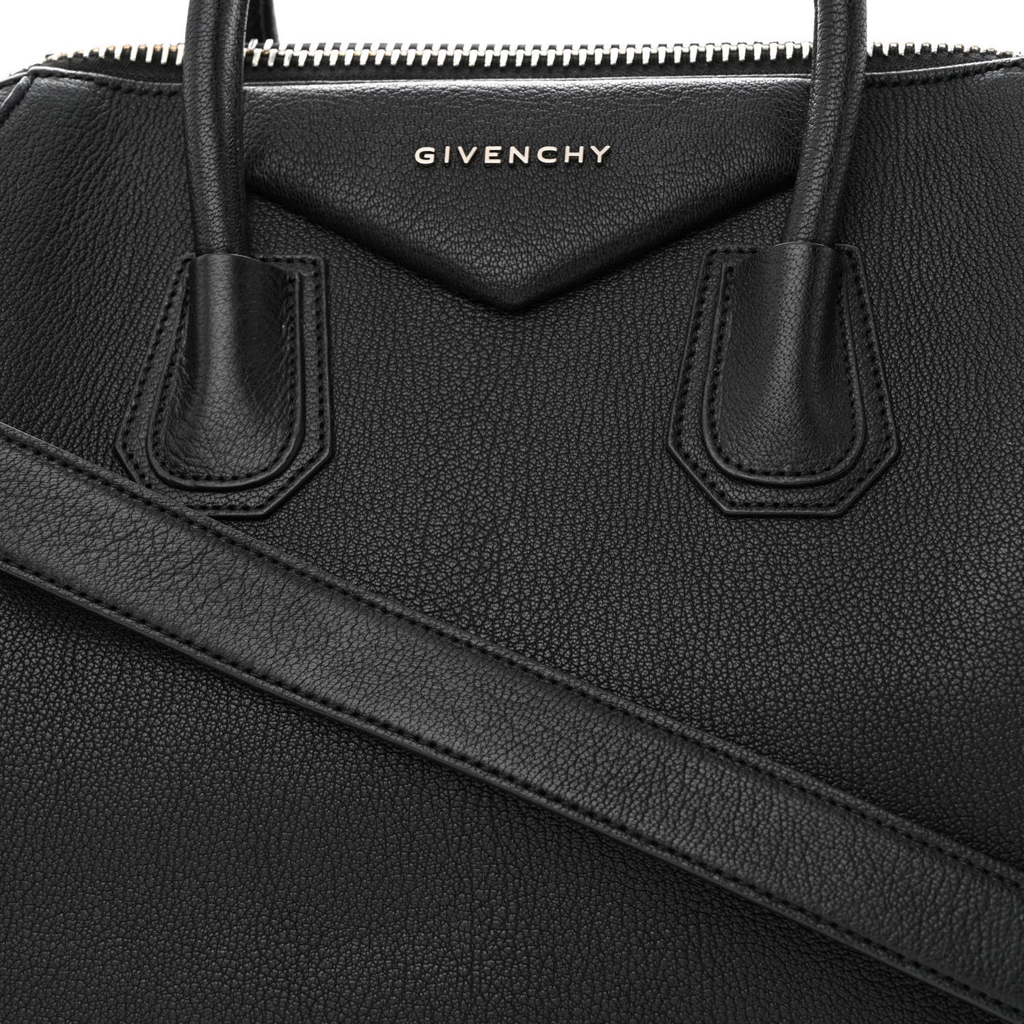 Sugar Goatskin Medium Antigona Black