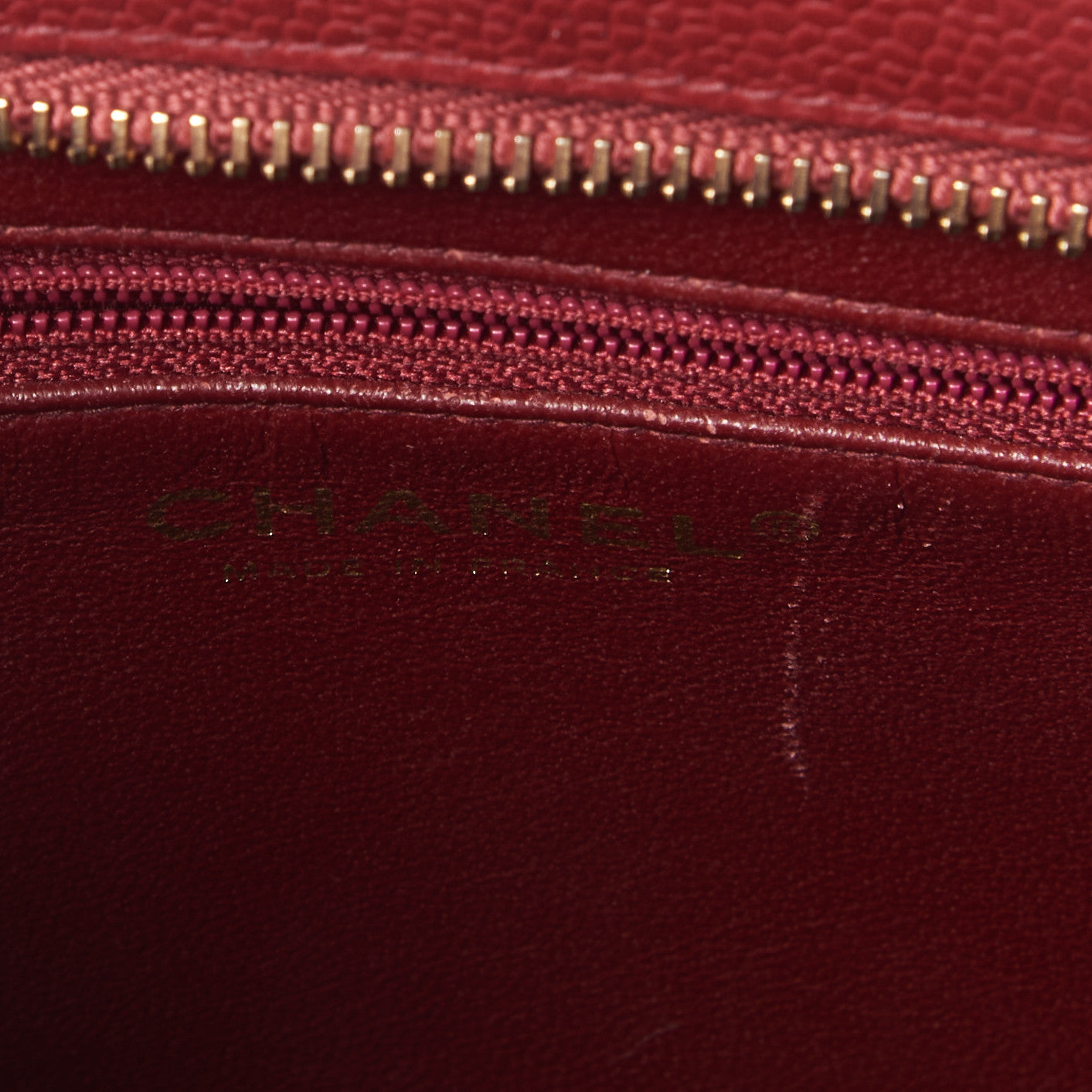 Caviar Quilted Medallion Tote Red