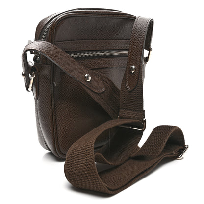 Louis Vuitton Taiga Dimitri Grizzli 3 of 9