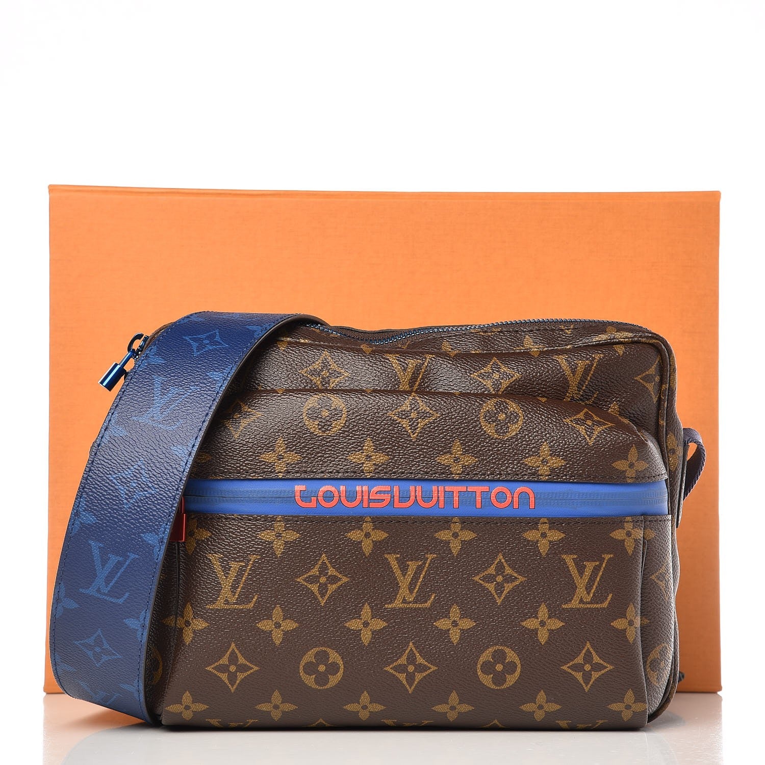 Louis Vuitton Monogram Outdoor Messenger PM 10 of 10