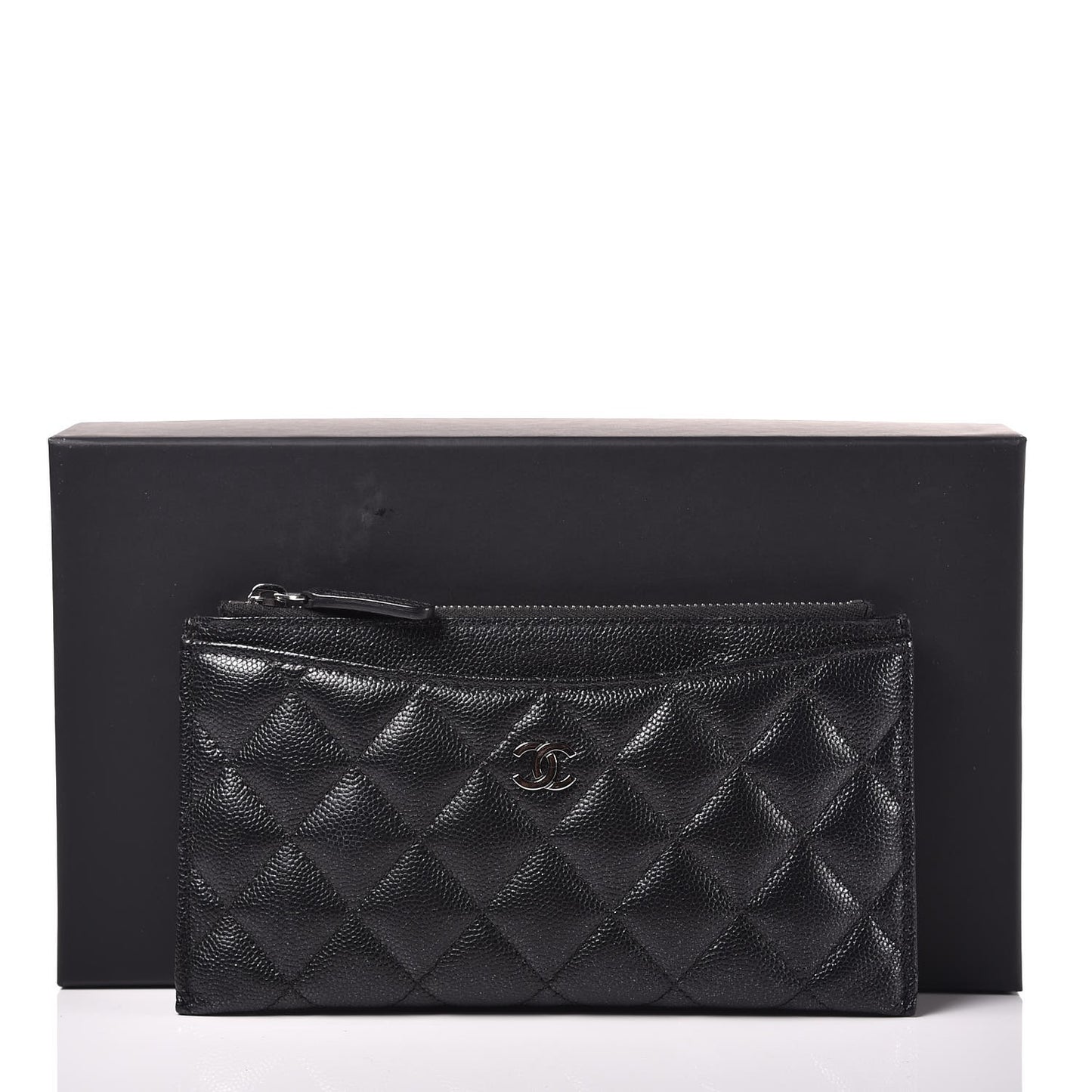 Iridescent Caviar Quilted Classic Zip Pouch Black