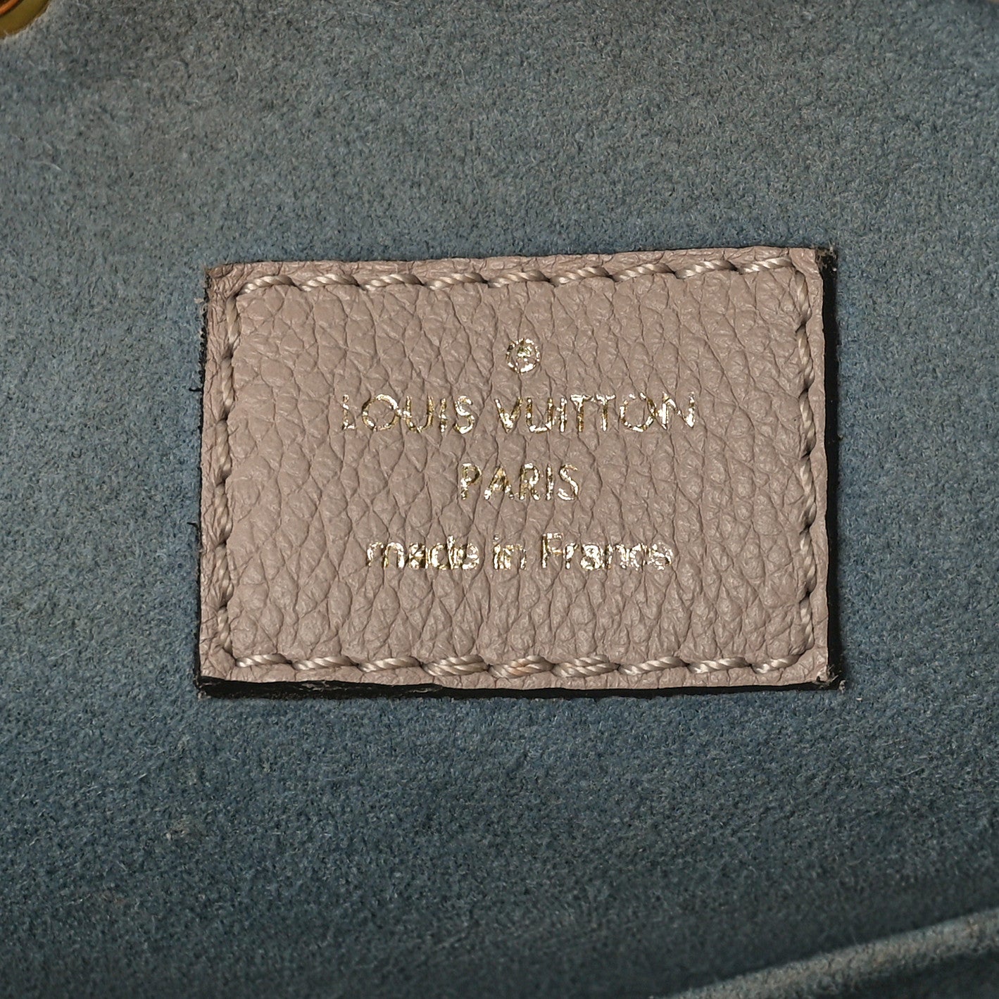 Louis Vuitton Calfskin Lockme Bucket MM Greige 6 of 9