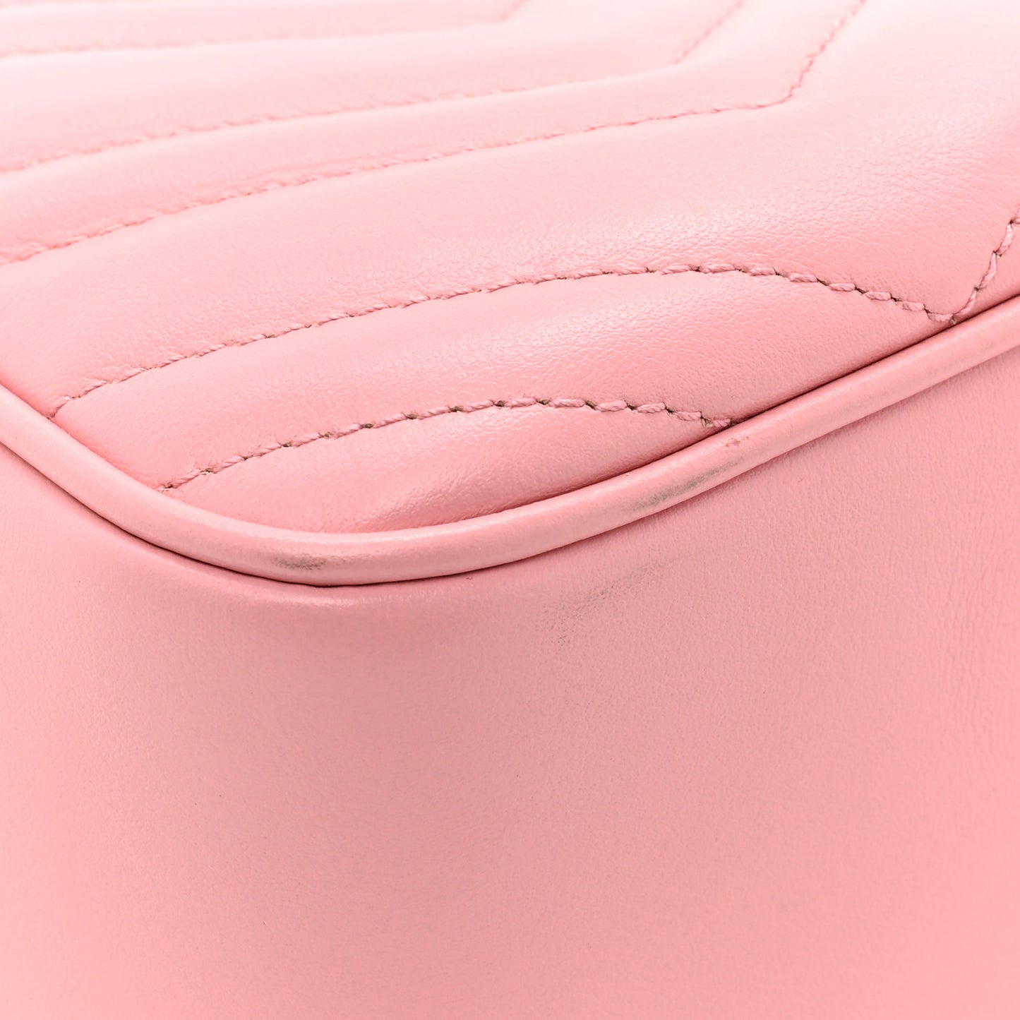 Calfskin Matelasse Small GG Marmont Chain Shoulder Bag Wild Rose
