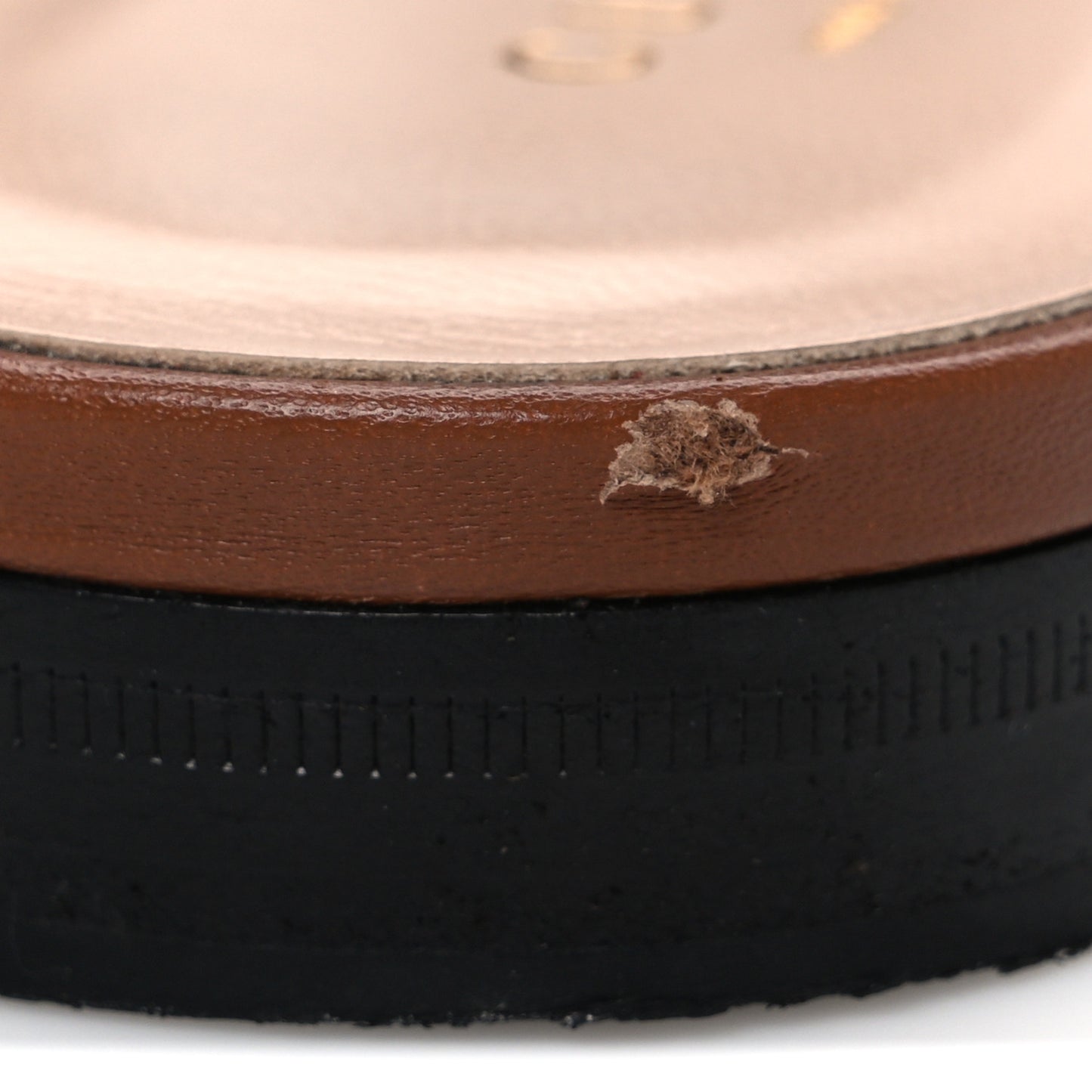 Sierra Calfskin Interlocking G Cut Out Thong Sandals 39 Cuir