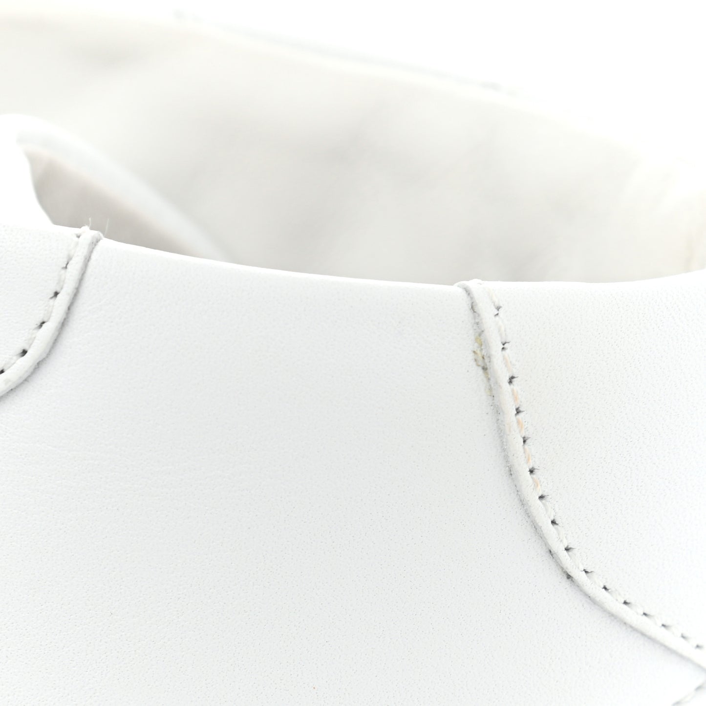 Calfskin Daydream Sneakers 40 White